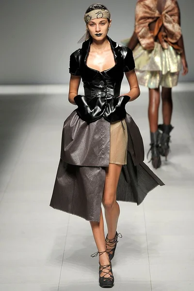 Look 42